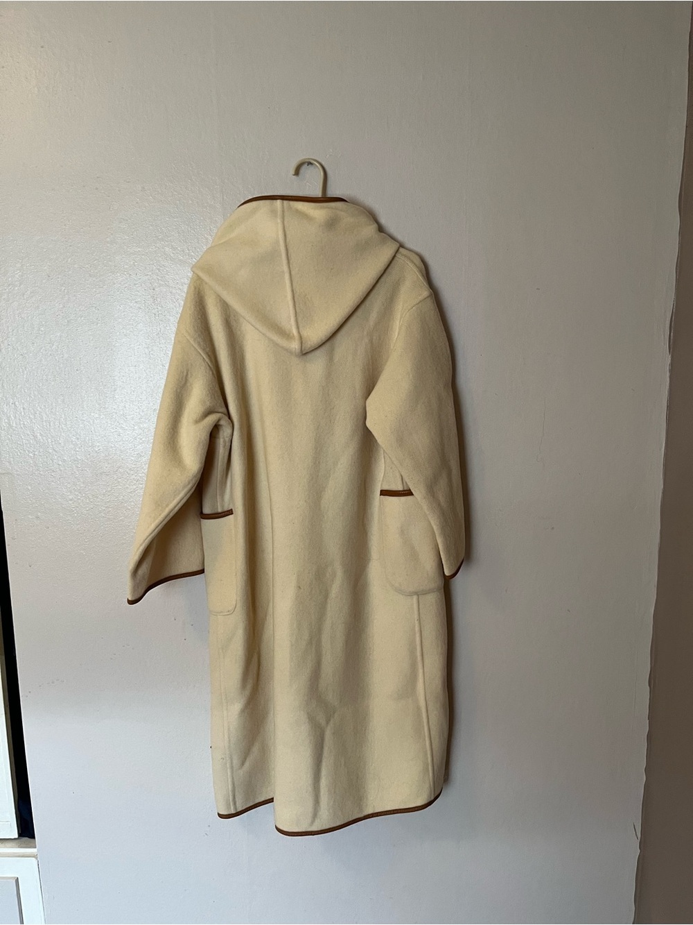 Vintage 70’s Cream Hooded Wool Cape Coat with Brown Trim - Picture 3 of 7